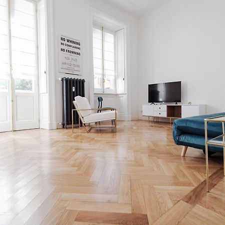 Leopardi21 Appartement Milaan Buitenkant foto
